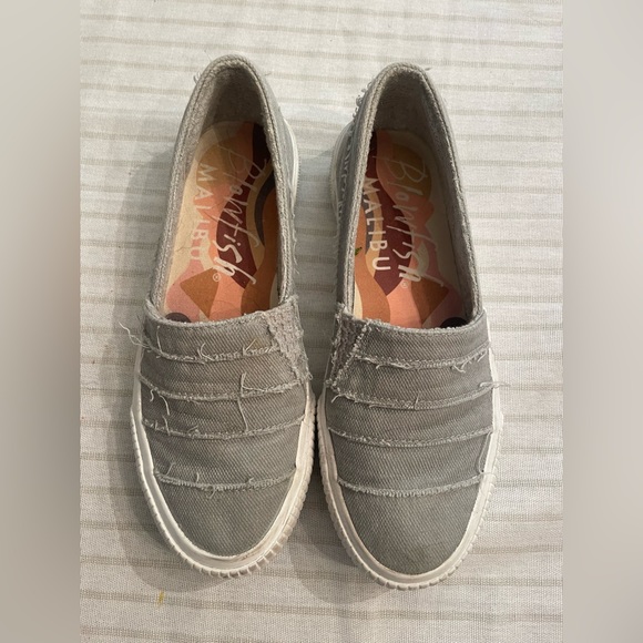 Blowfish Shoes - Blowfish Size 6 Grey slip on sneakers!  Only worn 2X! 🩶